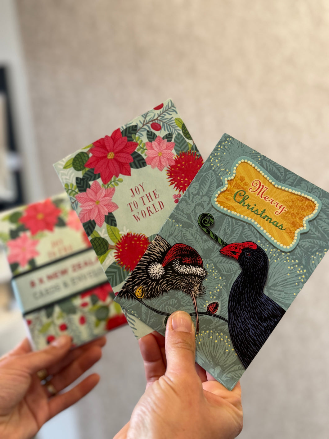 NZ Christmas Card 8 Pack - 'Kirihimete Wreath and Takahe + Kiwi'